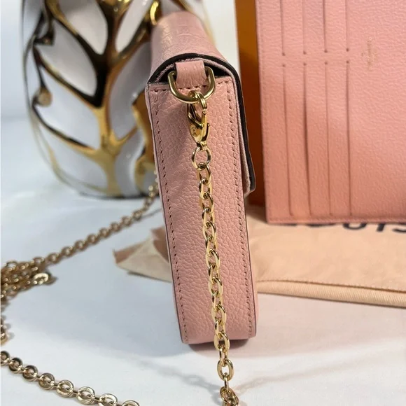 Gorgeous Louis Vuitton Felicie Empreinte Rose - Picture 4 of 16